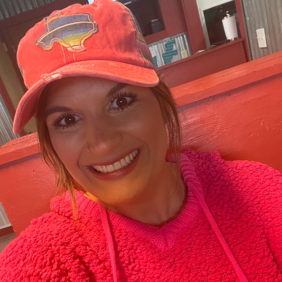 Meet your Posher, Savannah - Picture 2 of 5